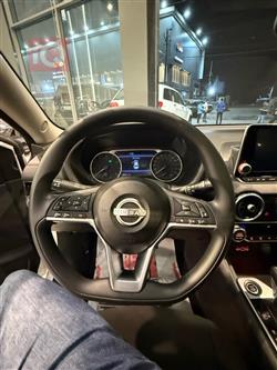 نیسان سێنترا